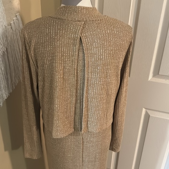 Old Navy Maternity Mock Neck Double Layer Nursing Midi Dress Size Large - Picture 6 of 7